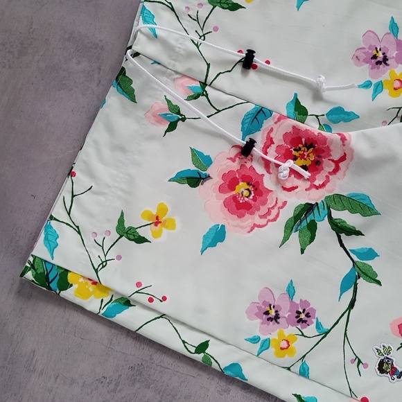 Vintage 'Grandma's Ugly Couch' Floral Reworked Boom Box Benny Shorts UNISEX - Picture 6 of 12